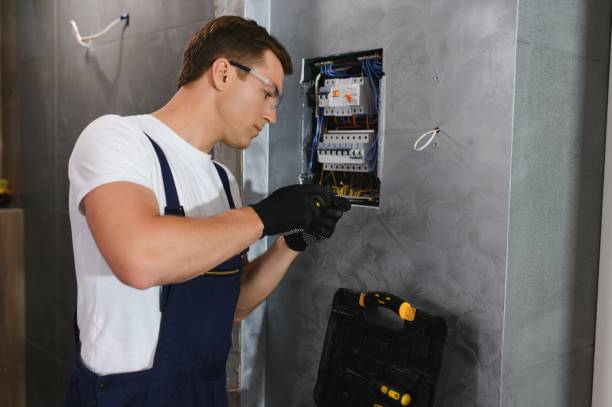 Best Electrical Outlet Repair  in Williamstown, KY